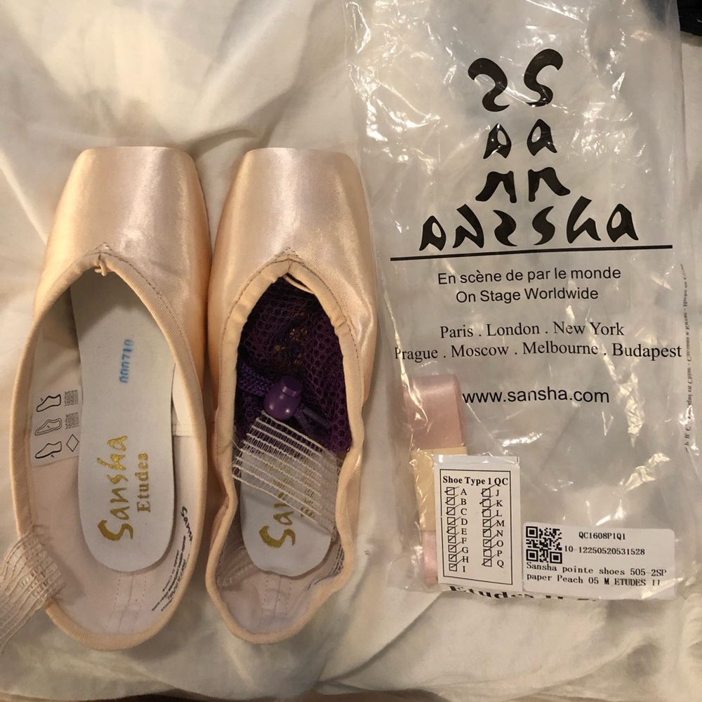 Sansha Etudes Pointe Shoes